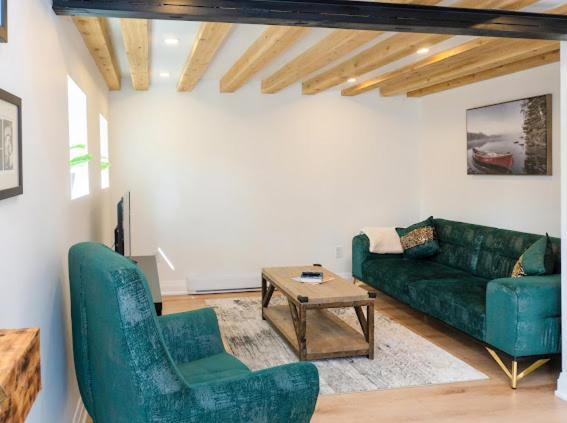 Cozy Cottage Style House Китченер Экстерьер фото